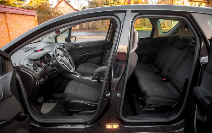 Opel Meriva cena 36900 przebieg: 169780, rok produkcji 2014 z Radom małe 667